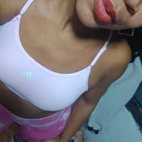 Perla_Thoms's Profile Pic