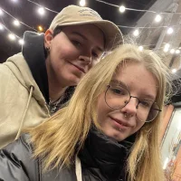Asti_Moons's Profile Pic