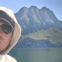IvoryNektar webcam