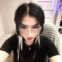 FaviolaHurl's Avatar Pic