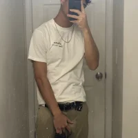 robin7_0's Profile Pic