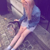 Lizzieeee27's Profile Pic