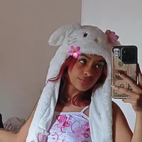 صورة الملف الشخصي لـ vaneloppe_23