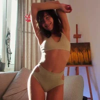 WhollyMolly's Profile Pic