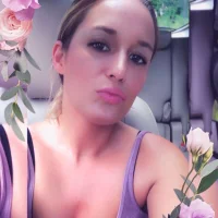 grace21999's Profile Pic