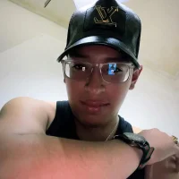 Aaron_castillo's Profile Pic