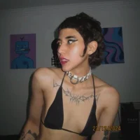 Профилна снимка на crystal_gemz0
