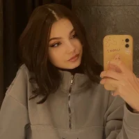 StrawberryGirlO's Profile Pic