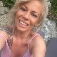 viky69porno's Profile Pic