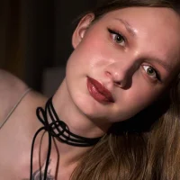 IvyWelse's Profile Pic