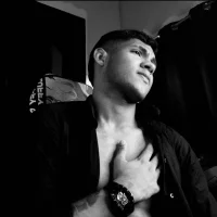 Max_01020's Profile Pic