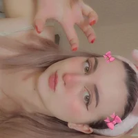 Pretty_Eliss's Profile Pic