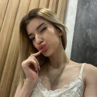 AdeleCrust's Profile Pic