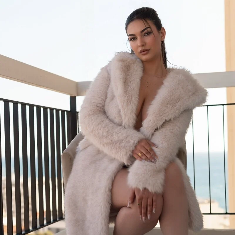 Ambre_La_nebulleuse's nudes and profile