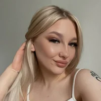 AlinaLaguna's Profile Pic