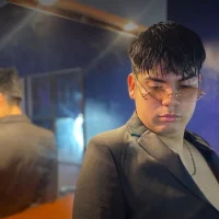 Gambar Profil logan_bass