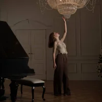 Nicole_Eniston's Profile Pic