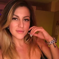 SandraTheOneのプロフィール写真