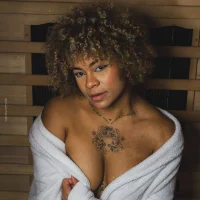 curlypika's Profile Pic