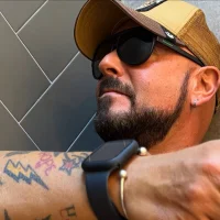 mbst's Profile Pic