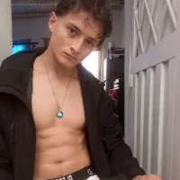 Davitfitnosuke 头像图片