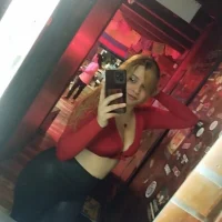 lunaa_kisses's Profile Pic