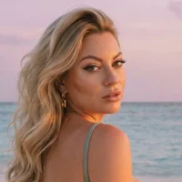 lina_loren's Avatar Pic