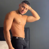 תמונת פרופיל של uncutboy2025
