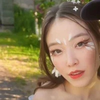 MollyTiger's Avatar Pic