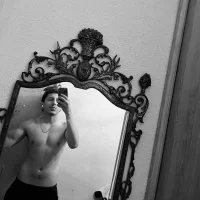 nickyvvv's Profile Pic