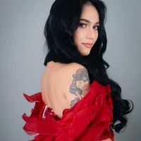 MadamButterfly's Profile Pic