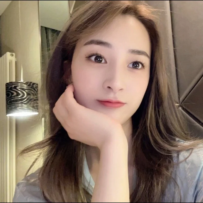 sally-- profile photo