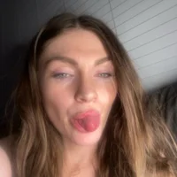skylovesyou's Profile Pic