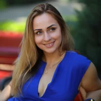 CarolineTease's Profile Pic