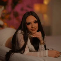 ZaraFeline's Profile Pic