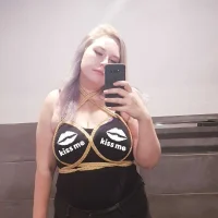 cutiewithcuves's Profile Pic