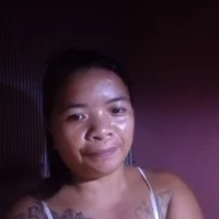 Yummypinaymom_19 webcam