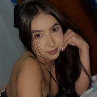 Apriil_77 webcam model
