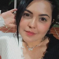 Emilia_Roberts_'s Profile Pic