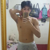 Boytoi_Adrian69's Avatar Pic