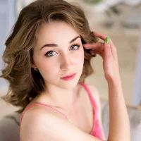Rebekka's Profile Pic