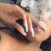 Slika avatara modela Lunnnaa777