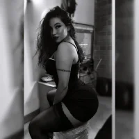 รูปอวาตาร์ของ kyliejenner_hot