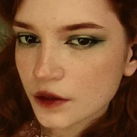 RozellaTaney Gambar Avatar