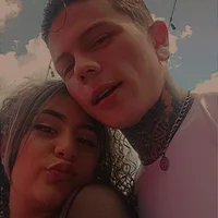 Carly_and_1jorsh's Profile Pic