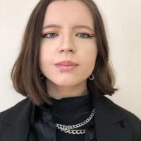 RobynHous Φωτ, Προφίλ