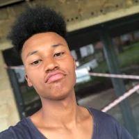 Deee_J's Profile Pic