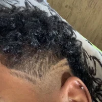 Slika avatara modela Damasceno869