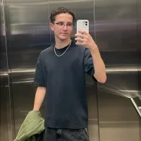 leozinndox's Avatar Pic