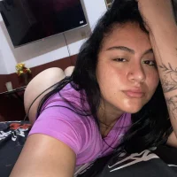 Lauritaa05 webcam model